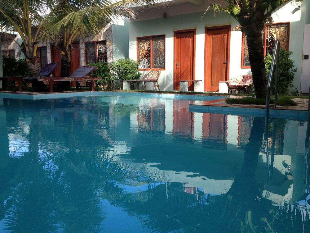 Golden River Resort سيهانوكفيل المظهر الخارجي الصورة
