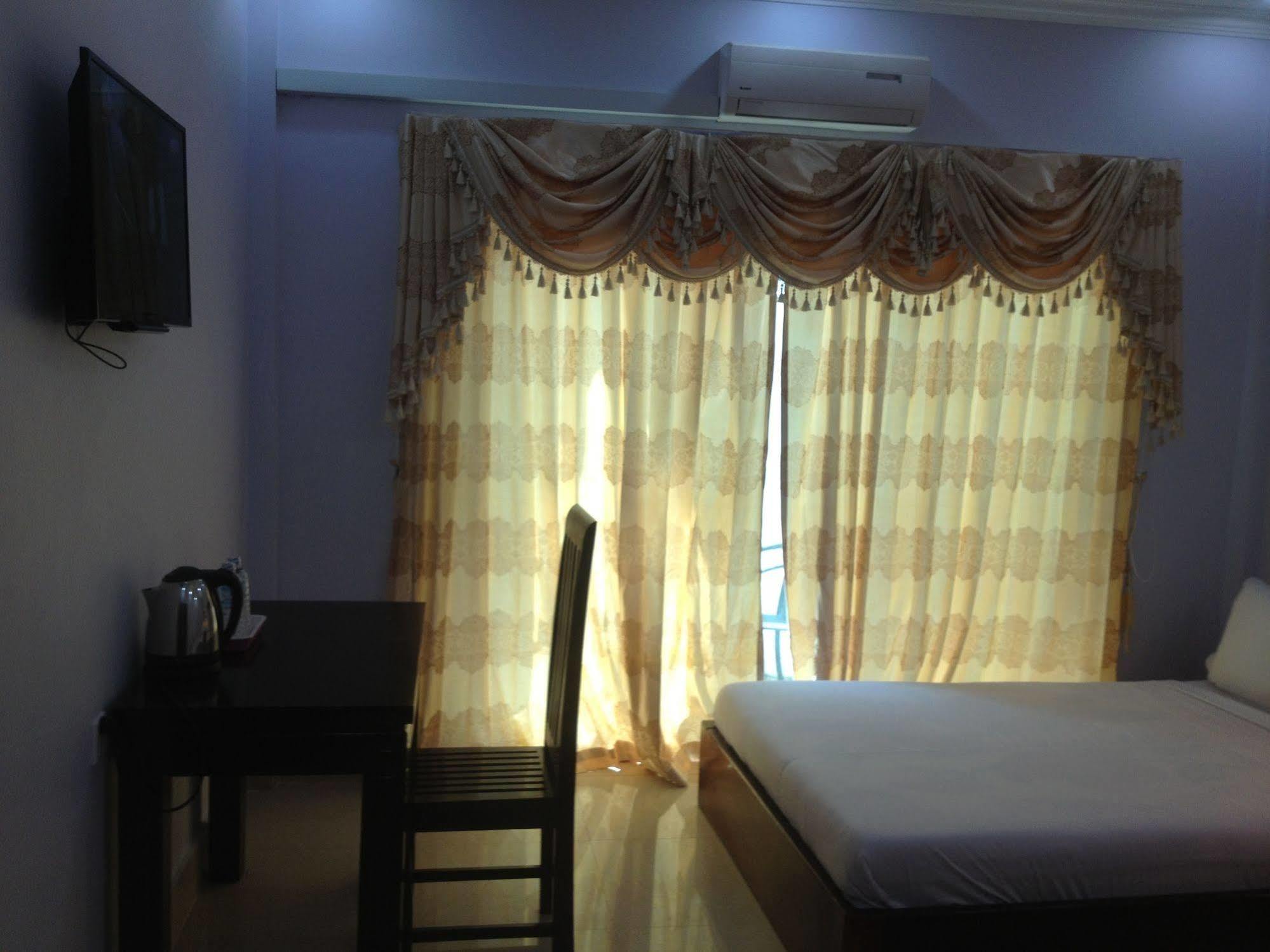 Golden River Resort سيهانوكفيل المظهر الخارجي الصورة